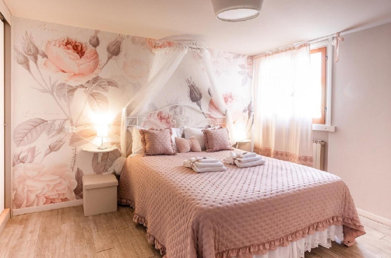La Pulcia B&B Gradara Ruang foto